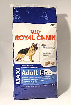 Royal canin Kom. Maxi Adult 5+ 15kg